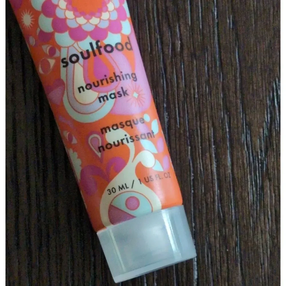 NEW amika Soulfood Nourishing Mask -Deluxe Sample / Travel / Hair Conditioner